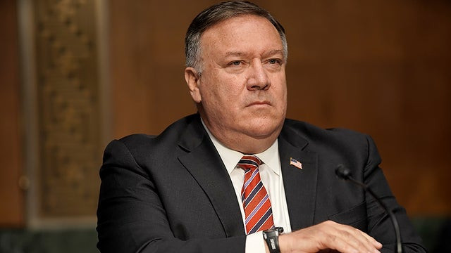 Ngoại trưởng Mỹ Mike Pompeo sau đó xét nghiệm âm tính với COVID-19. Ảnh: The Hill.