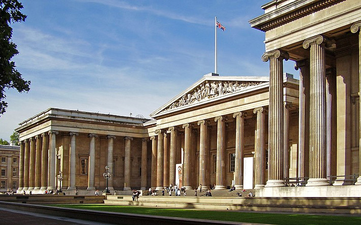 London có tới hơn 170 bảo tàng, trong đó có Bảo tàng Anh - một công trình quy mô thu hút khách du lịch nổi tiếng nhất London. Ảnh: Wikipedia.