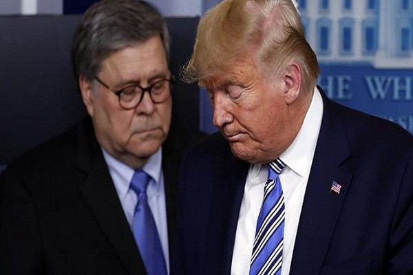 Trước đó, theo CNN, một nguồn tin am hiểu vấn đề cho biết, Tổng thống Trump đã đề cập đến khả năng sa thải Bộ trưởng Tư pháp Mỹ Willam Barr trong một cuộc họp vào ngày 11/12, nhưng khi đó chưa rõ liệu ông có thực hiện điều này trước khi kết thúc nhiệm kỳ vào tháng tới hay không. Ảnh: Euronews.
