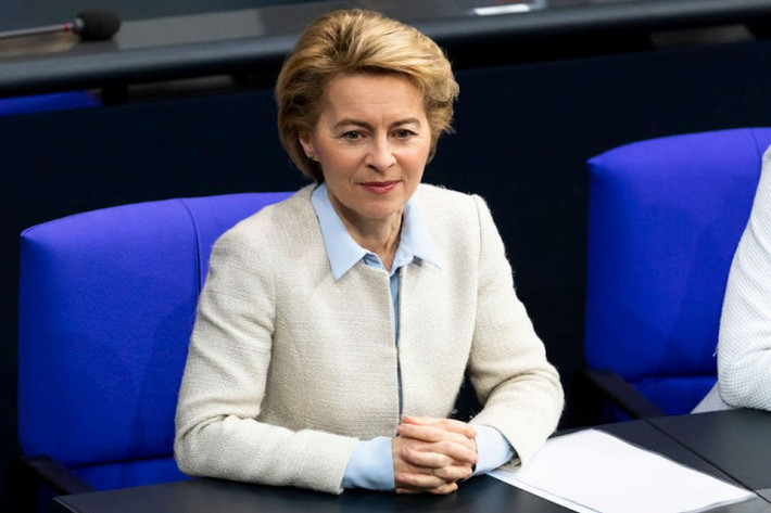 Bà Ursula von der Leyen được bầu làm Chủ tịch Ủy ban châu Âu hôm 16/7/2019. Đây là lần đầu tiên sau hơn 60 năm, một người Đức được trao quyền lực cao nhất trong Liên minh châu Âu.