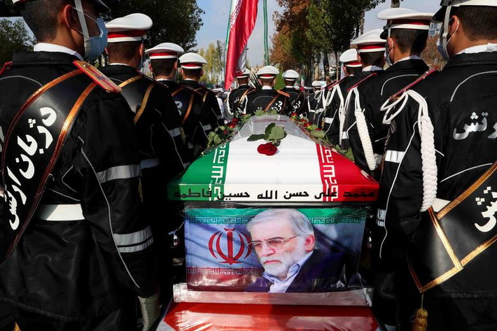 Ngày 27/11, nhà khoa học hạt nhân hàng đầu Iran Mohsen Fakhrizadeh bị ám sát trong một vụ tấn công bằng bom xe và xả súng ở thành phố Absard, khu vực Damavand, miền Đông Iran.