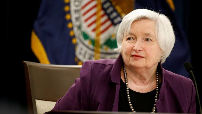 Vào ngày 9/10/2013, Janet Yellen chính thức được đề cử làm Chủ tịch Cục Dự trữ Liên bang Mỹ . Sau khi được Thượng viện Mỹ phê chuẩn, bà tuyên thệ nhậm chức vào ngày 3/2/2014 và đảm nhiệm chức vụ này cho đến tháng 2/2018. Ảnh: FT.