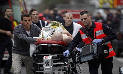 1. Vụ tấn công tòa soạn tạp chí Charlie Hebdo hồi đầu năm nay là một thảm họa kinh hoàng rúng động nước Pháp.
