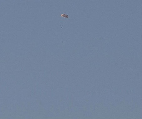 Chính quyền Nga xác nhận, một trong hai phi công của chiếc Su-24 đã chết do bị quân nổi dậy Syria bắn trong lúc đang nhảy dù.