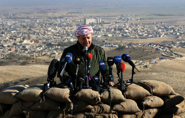 Massud Barzani, lãnh đạo người Kurd tại Iraq, tuyên bố thị trấn Sinjar đã được giải phóng khỏi IS.