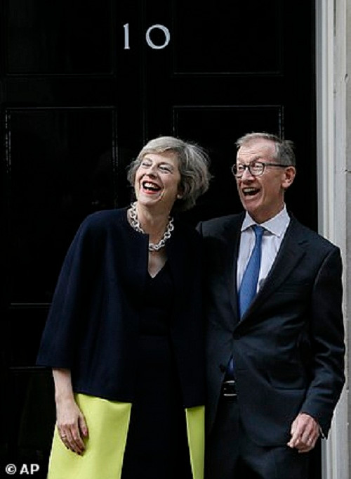 Ông Philip tốt nghiệp trường Lincoln thuộc Đại học Oxford với chuyên ngành Lịch sử. Sau khi tốt nghiệp, ông làm việc trong lĩnh vực tài chính. Ảnh: AP.