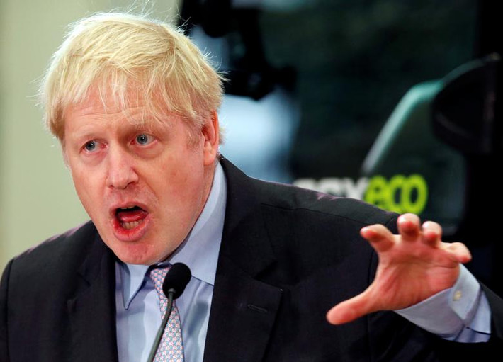 Boris Johnson, 54 tuổi, là cựu Bộ trưởng Ngoại giao Anh. Ông đã từ chức ngoại trưởng vào tháng 7 năm ngoái nhằm phản đối thỏa thuận Brexit của bà May.
