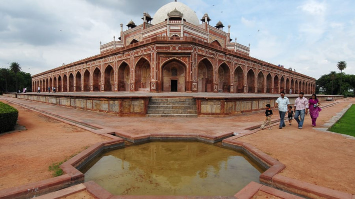 Lăng Humayun, một quần thể các công trình kiến trúc Môgôn ở thủ đô New Delhi, đã được UNESCO công nhận là Di sản thế giới vào năm 1993.