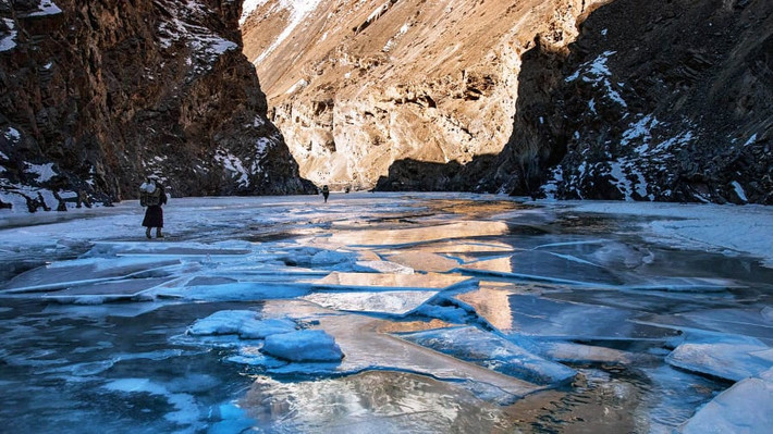 Cung đường băng tuyết Chadar ở Ladakh là một trong những cung đường đi bộ độc đáo nhất trên thế giới.
