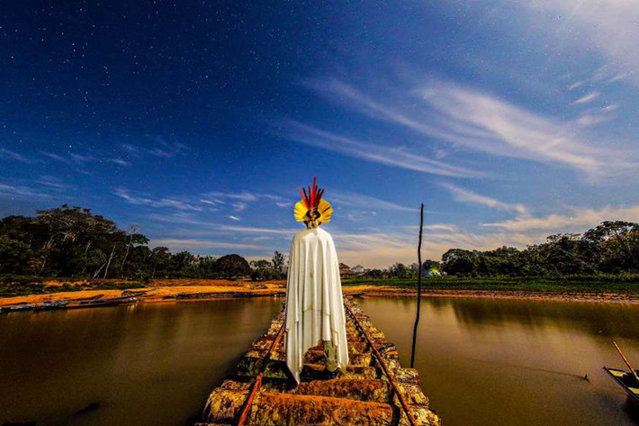 Một thổ dân Yawanawá ở làng Mutum, Acre.