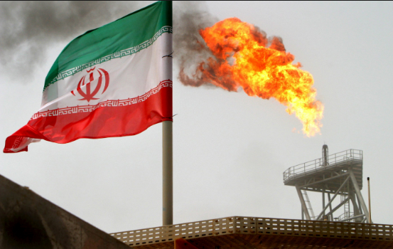 Ngày 9/11/2007, Mỹ trả tự do cho hai nhà ngoại giao và 7 công dân Iran sau 305 ngày bắt giữ, song vẫn giữ lại 11 công dân và nhà ngoại giao nước này. Ảnh: CNBC.