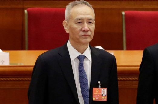 Ông Lưu Hạc tốt nghiệp trường Đại học Nhân dân Trung Quốc tại thủ đô Bắc Kinh với chuyên ngành Kinh tế Công nghiệp. Sau đó, ông theo học tại Đại học Seton Hall (Mỹ) và nhận bằng Thạc sĩ Hành chính công tại Đại học Harvard. Ảnh: ST.