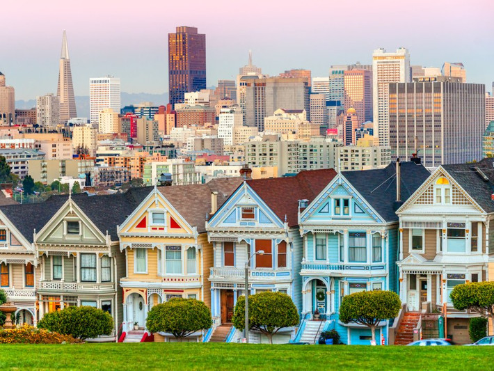Để có cuộc sống thoải mái với tư cách là chủ nhà tại San Francisco, cư dân trong thành phố cần có mức thu nhập khoảng 230.286 USD - tương đương với số tiền mà người lao động Mỹ trung bình kiếm được trong gần 5 năm.