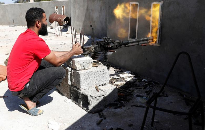 Đại sứ Liên Hợp Quốc tại Libya Ghassan Salame cảnh báo nếu không hành động ngay lập tức để ngăn chặn bạo lực, Libya có nguy cơ rơi vào một cuộc nội chiến mới và đối diện thảm họa nhân đạo trầm trọng.