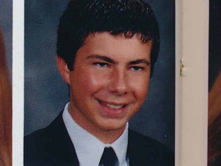 Thị trưởng Pete Buttigieg đến từ South Bend, bang Indiana, cũng là một ứng viên nữa tham gia cuộc đua vào Nhà Trắng năm 2020. Ông Pete tốt nghiệp trường cấp ba St Joseph ở South Bend, bang Indiana, năm 2000.