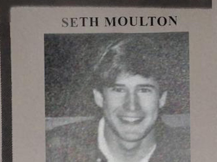 Nghị sĩ Seth Moulton đến từ Massachusetts được cho là thích chơi đàn organ hồi học trung học.