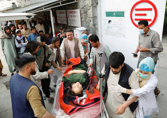 Vào ngày 8/5/2021, ISIS-K tấn công một trường học dành cho nữ sinh ở Kabul và giết chết ít nhất 68 người, làm bị thương hơn 165 người, trong đó đa số là nữ sinh. Ảnh: Reuters.