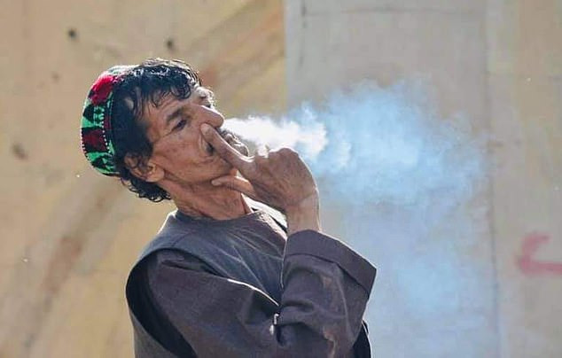 Được biết, Nazar thường chọc tức Taliban thông qua các bài hát và điệu nhảy, trong đó có một số clip được đăng trên tài khoản TikTok của ông.