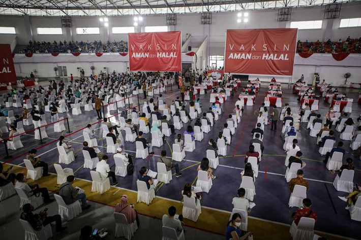 Với tổng 3.532.567 ca nhiễm, Indonesia hiện là vùng dịch COVID-19 lớn nhất Đông Nam Á và thứ 14 thế giới. Ảnh: Reuters.
