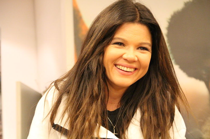 Sinh năm 1973, Ruslana là một ca sĩ, nhạc sĩ, vũ công, nhà sản xuất, nữ diễn viên, nhà hoạt động và cựu chính trị gia người Ukraine. Là người chiến thắng cuộc thi Eurovision năm 2004, Ruslana đạt được thành công vang dội trong nhiều lĩnh vực.