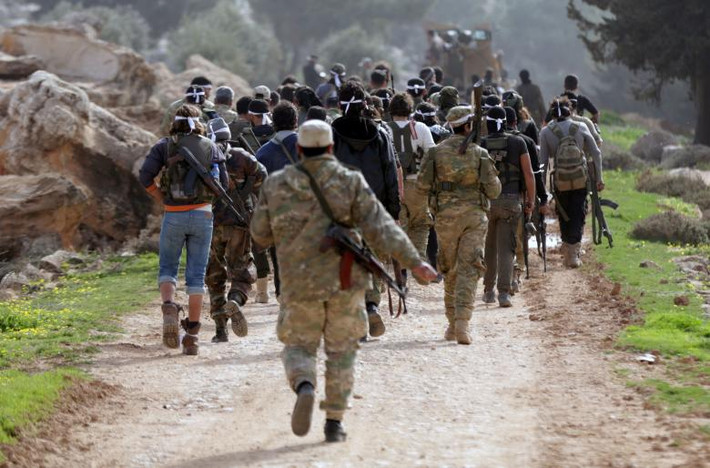 Đông đảo tay súng FSA tham gia vào chiến dịch Nhành Ôliu của Thổ Nhĩ Kỳ nhằm vào người Kurd tại Afrin, bắt đầu từ ngày 20/1.
