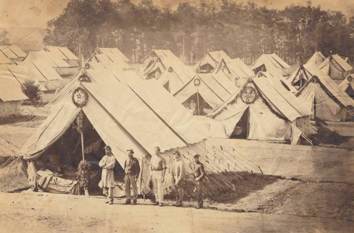 Bệnh viện dã chiến được dựng lên trong trận đánh Gettysburg.