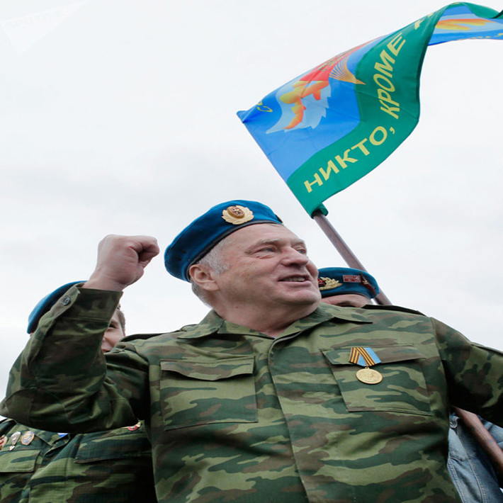 Ông Vladimir Zhirinovsky tham gia vào buổi lễ kỷ niệm Ngày Lực lượng Không quân Nga ở thủ đô Moscow.