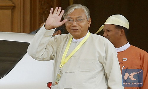 Ông Htin Kyaw, đồng minh thân cận của bà Aung San Suu Kyi - lãnh đạo Đảng Liên minh Quốc gia vì Dân chủ (NLD), đã trở thành Tổng thống Myanmar sau khi giành được chiến thắng với 360/652 phiếu bầu trong cuộc bỏ phiếu hồi tháng 3/2016. Ông là Tổng thống dân sự đầu tiên của Myanmar kể từ năm 1960. Ảnh: News China.