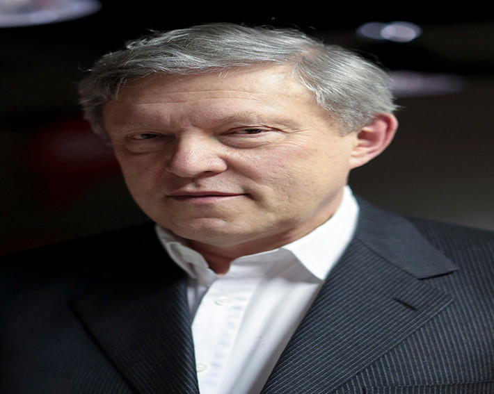 Với kinh nghiệm chính trường dày dặn, chuyên gia kinh tế Yavlinsky được đánh giá là đối thủ “nặng ký” của Tổng thống Nga đương nhiệm Putin. Ảnh: Wikipedia.
