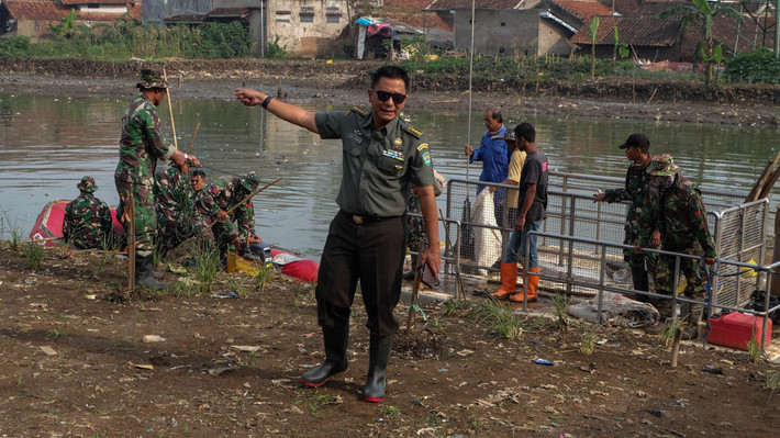 Được biết, đầu năm nay, Tổng thống Indonesia Joko Widodo đã cho triển khai dự án làm sạch con sông Citarum trải dài tới 300 km. Đây được coi là một dự án đầy "tham vọng" đối với chính quyền của ông Widodo.