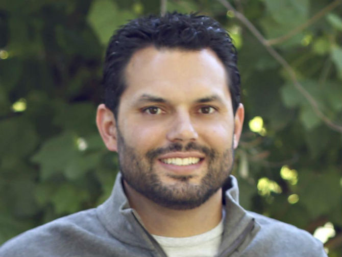 Michael Wetzel, 37 tuổi, đến từ Lake Arrowhead là một trong những nạn nhân của vụ xả súng này.