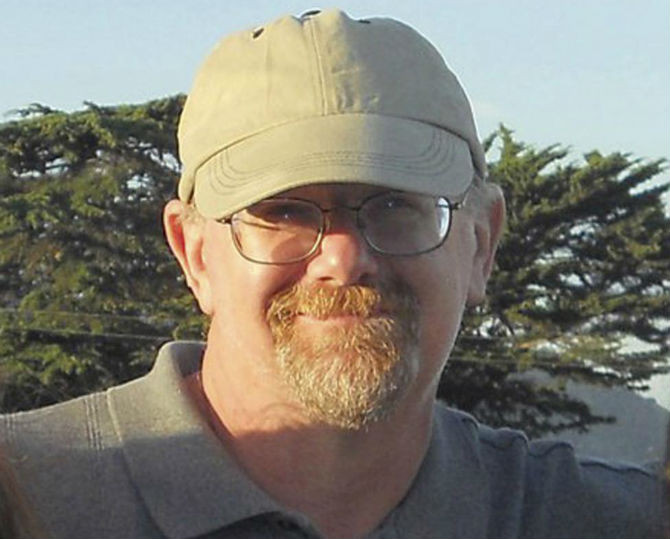 Bức ảnh chụp Damian Meins, 58 tuổi, khi còn sống.
