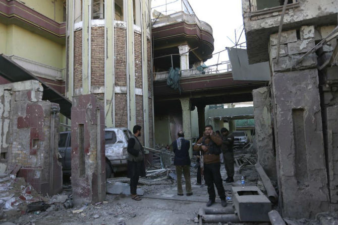 Một quan chức Afghanistan cho biết, một vụ đánh bom xe gần một nhà khách ở trung tâm Kabul khiến một người bị thương.