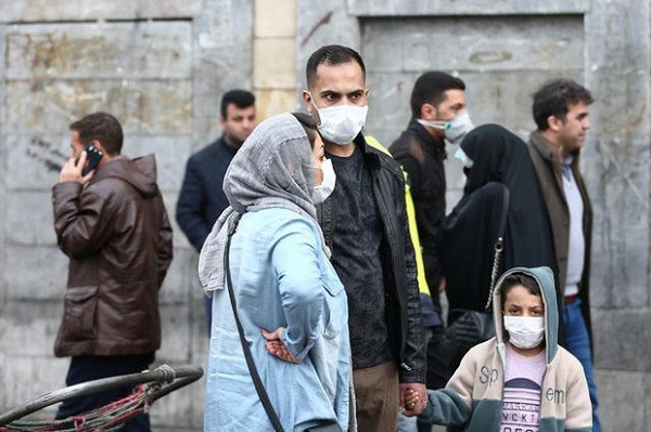 Ngoài ra, Thị trưởng Morteza Rahmanzadeh của một quận ở Tehran và Chủ nhiệm Ban quản lý dịch COVID-19 tại Qom kiêm Giám đốc Trường Đại học Y quốc gia ở thành phố này là bác sĩ Mohamad Reza Ghadir cũng đã nhiễm SARS-CoV-2. Ảnh: Reuters.