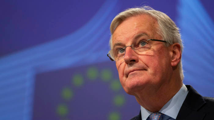 Trên trang cá nhân Twitter ngày 19/3, Trưởng đoàn đàm phán của EU về Brexit Michel Barnier cho biết ông bị nhiễm virus SARS-CoV-2. Ảnh: AP.