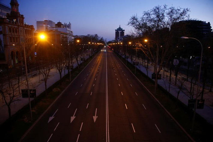 Bức ảnh chụp Paseo de la Castellana, một trong những con đường chính ở Madrid, hôm 14/3. Mời độc giả xem thêm video: WHO chính thức đặt tên cho virus corona mới là SARS-CoV-2 (Nguồn video: VTC1)
