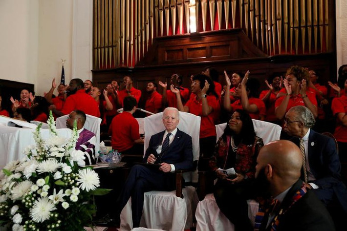 Trước đó, trong cuộc bầu cử "Siêu thứ Ba" diễn ra vào ngày 3/3, ứng viên Joe Biden giành thắng lợi tại 10/14 bang, gồm Texas, Bắc Carolina, Massachusetts, Maine, Minnesota, Oklahoma, Arkansas, Alabama, Tennessee và Virginia.