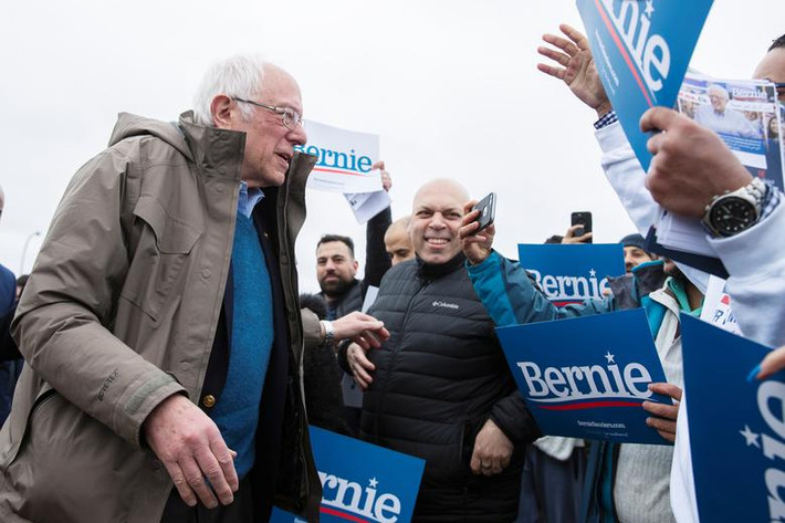 Được biết, ứng viên Bernie Sanders từng giành chiến thắng tại Michigan trước "đối thủ" là bà Hillary Clinton trong cuộc bầu cử sơ bộ của Đảng Dân chủ vào năm 2016. Tuy nhiên, trong cuộc bầu cử sơ bộ ngày 10/3/2020, cựu Phó Tổng thống Joe Biden dự kiến sẽ giành chiến thắng quan trọng tại bang này.