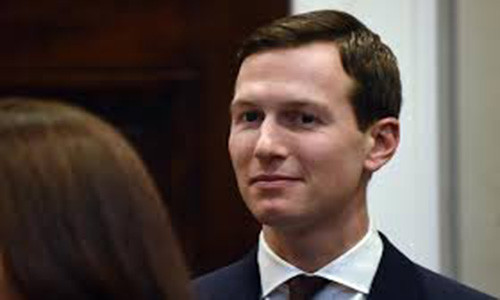 Năm 2003, Kushner tốt nghiệp cử nhân hạng ưu tại Đại học Harvard chuyên ngành Xã hội học. Theo nhà báo Daniel Golden, Kushner và em trai, Joshua, được nhận vào Đại học Harvard sau khi cha của họ quyên góp 2,5 triệu USD cho ngôi trường này. Ảnh: TS.