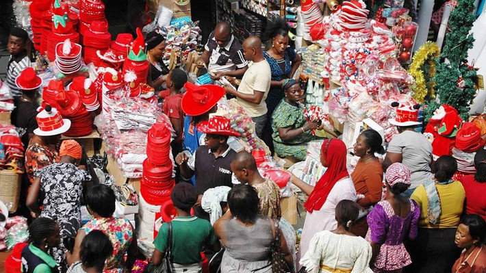 Lễ Giáng sinh tại Nigeria là dịp để các gia đình quây quần bên nhau. Bữa ăn truyền thống dịp lễ Giáng sinh ở quốc gia Châu Phi này có thể bao gồm các món như thịt bò, thịt dê, cừu hoặc thịt gà. Ảnh: GN.