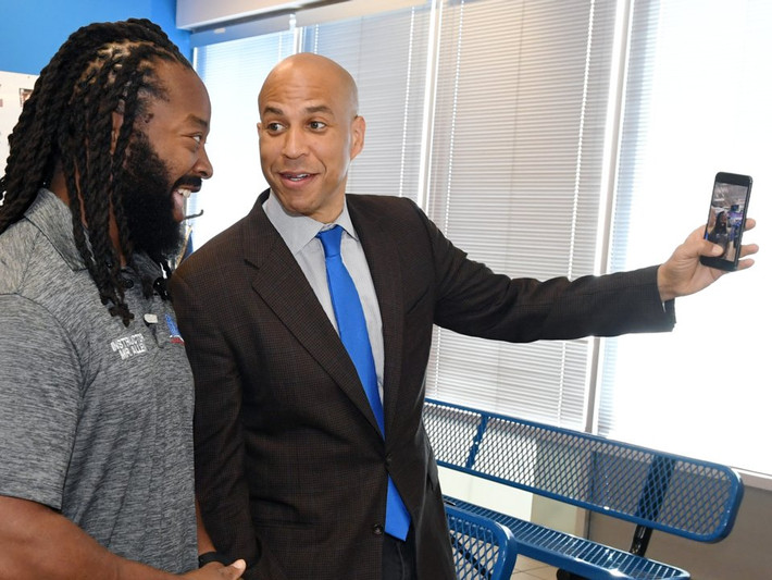 Thượng nghị sĩ Cory Booker cũng là một trong những ứng viên Dân chủ tiềm năng được mô tả như một người thách thức đương kim Tổng thống Trump trong cuộc bầu cử Mỹ năm 2020. Ảnh: BI.