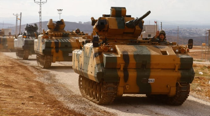 Trước đó, tối 19/12, Quân đội Ankara đã tiến hành nhiều cuộc tấn công khác nhằm vào lực lượng YPG, khiến các tay súng người Kurd phải "khai hoả" đáp trả. Ảnh: AJ.