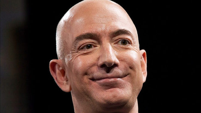 Đứng ở vị trí thứ 5 trong danh sách những người quyền lực năm 2018 của Forbes là Jeff Bezos, nhà sáng lập kiêm Giám đốc điều hành Amazon. Theo Forbes, ông Bezos cũng là người giàu nhất thế giới. Ảnh: Keyt.