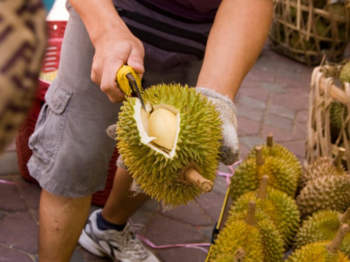 Sầu riêng là loại quả nổi tiếng ở Malaysia. Tuy nhiên, nhiều khách sạn ở Malaysia cấm loại trái cây này vì mùi của nó. Ảnh: BI.