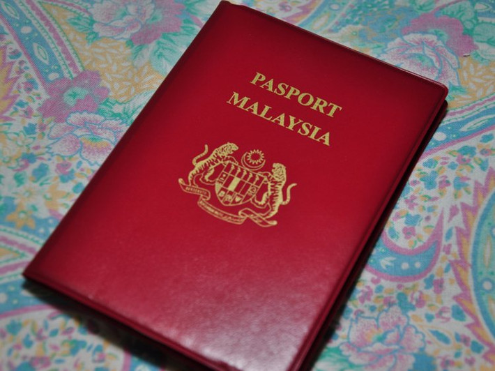 Hai bang Sabah và Sarawak trên đảo Borneo có luật nhập cư riêng so với các bang khác ở Malaysia. Chính vì vậy, khi tới bang này, ngay cả người dân Malaysia cũng cần phải mang theo hộ chiếu hoặc thẻ căn cước. Ảnh: BI.