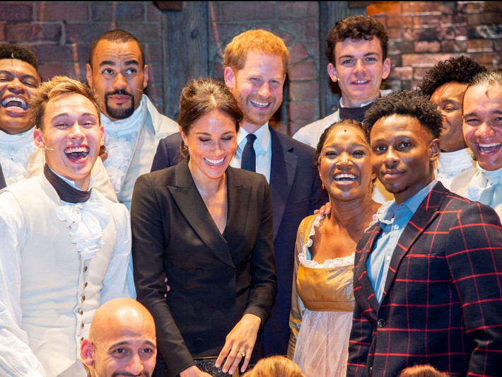 Hoàng tử Harry và Công nương Meghan Markle tham dự buổi biểu diễn từ thiện “Hamilton” ở London, Anh.