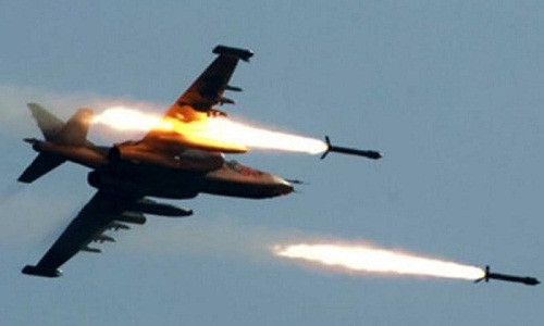 Trước đó, vào tháng 11/2018, Không quân Iraq đã ném bom một căn cứ quan trọng và kho vũ khí lớn của nhóm khủng bố IS ở Đông Syria gần khu vực biên giới với Iraq, khiến hàng chục tay súng bỏ mạng. Ảnh: SIS.
