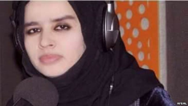 Maharram Durrani (sinh năm 1990) là một nhà sản xuất thực tập, kiêm phóng viên tại đài Radio Azadi ở Afghanistan. Cô là 1 trong số ít nhất 9 nhà báo thiệt mạng vì vụ đánh bom tự sát hôm 30/4/2018 khi đang trên đường tới cơ quan làm việc ở thủ đô Kabul. Ảnh: RFE.