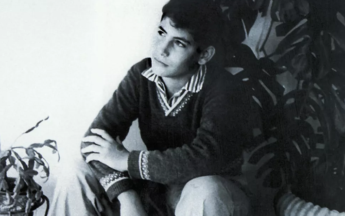 Thủ tướng Israel Benjamin Netanyahu khi còn là một thiếu niên. Ảnh chụp năm 1964.