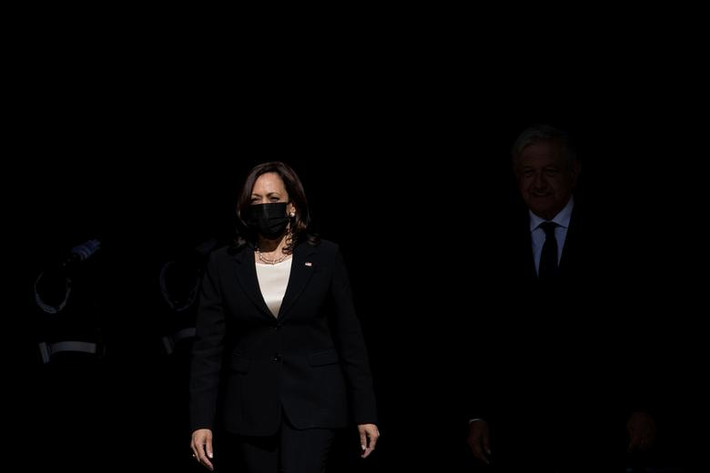 Phát biểu trong cuộc họp báo tại Mexico trước khi trở về nước, Phó Tổng thống Mỹ Kamala Harris cam kết với những người dân nghèo và bị đe dọa ở khu vực Mỹ Latinh rằng, Mỹ có “khả năng mang lại cảm giác hy vọng” để những người dân này có thể có cuộc sống tốt hơn ngay tại quê nhà của họ.